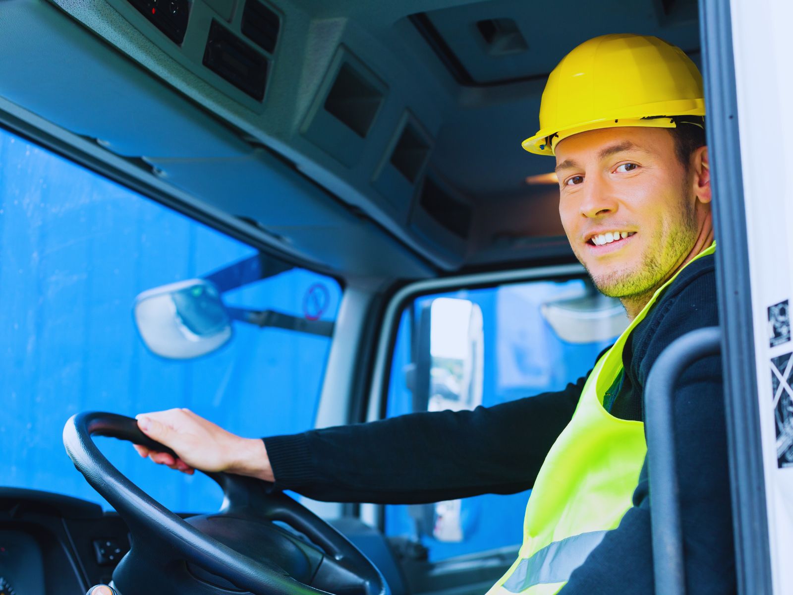 Why Builders & Contractors Prefer Hiab Truck Hire Services