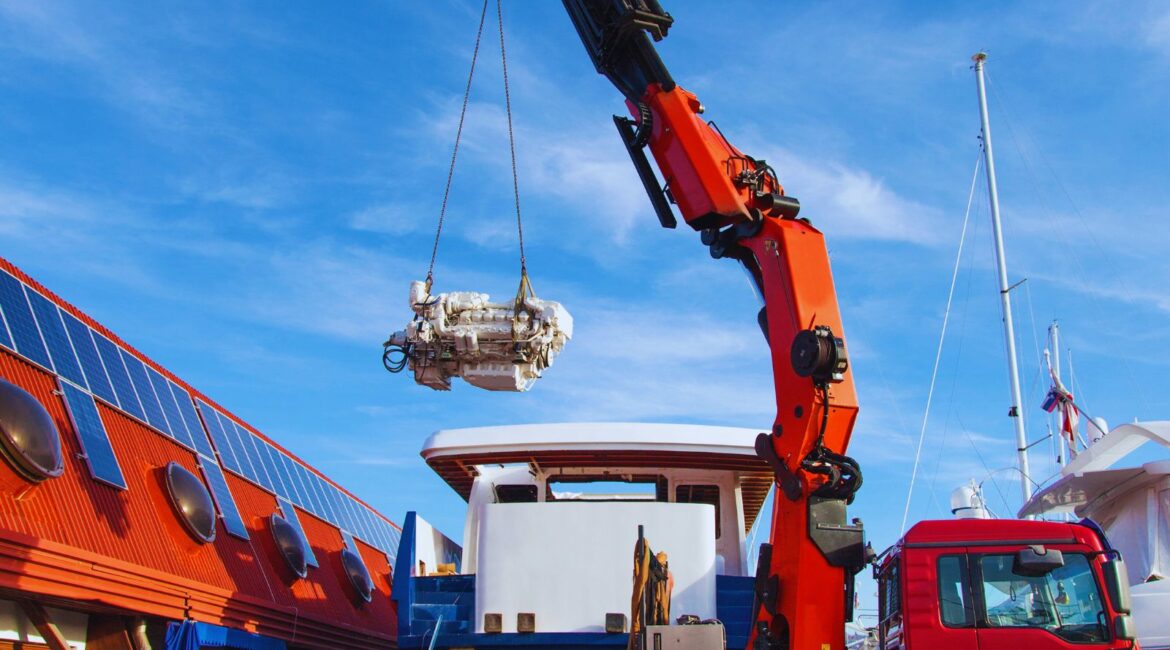 How Much Weight a HIAB Crane Can Really Handle?
