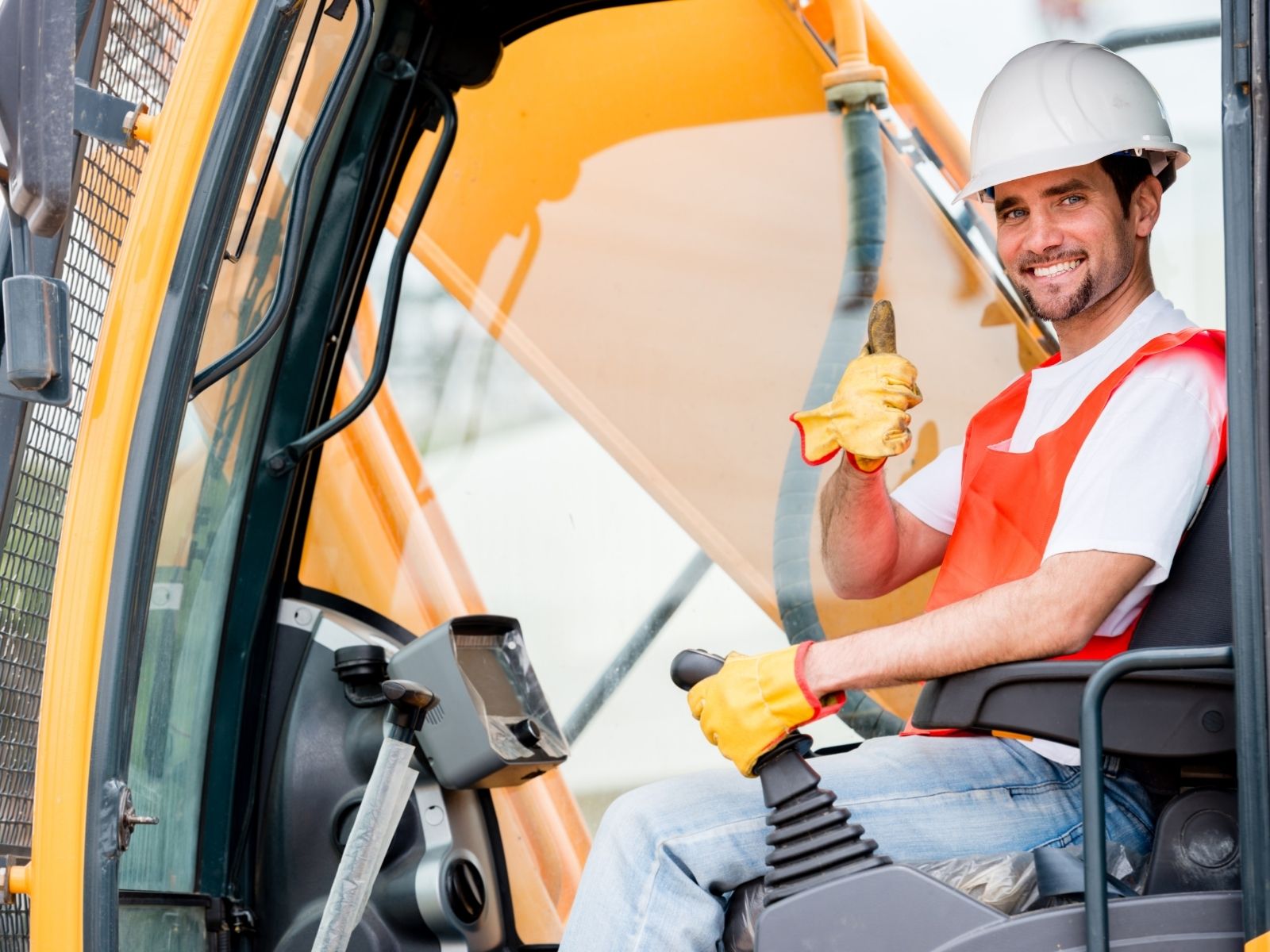 What to Expect When Hiring a Hiab Truck