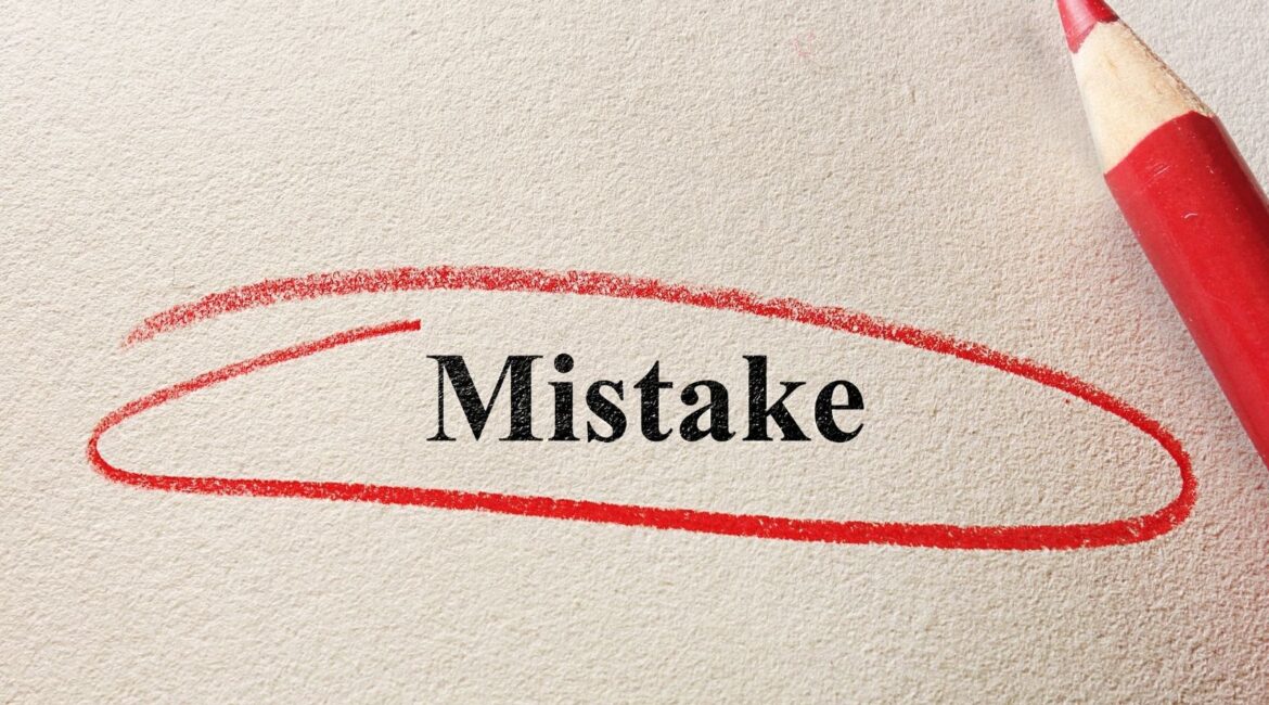 Top Mistakes Customers Make When Booking Crane Trucks