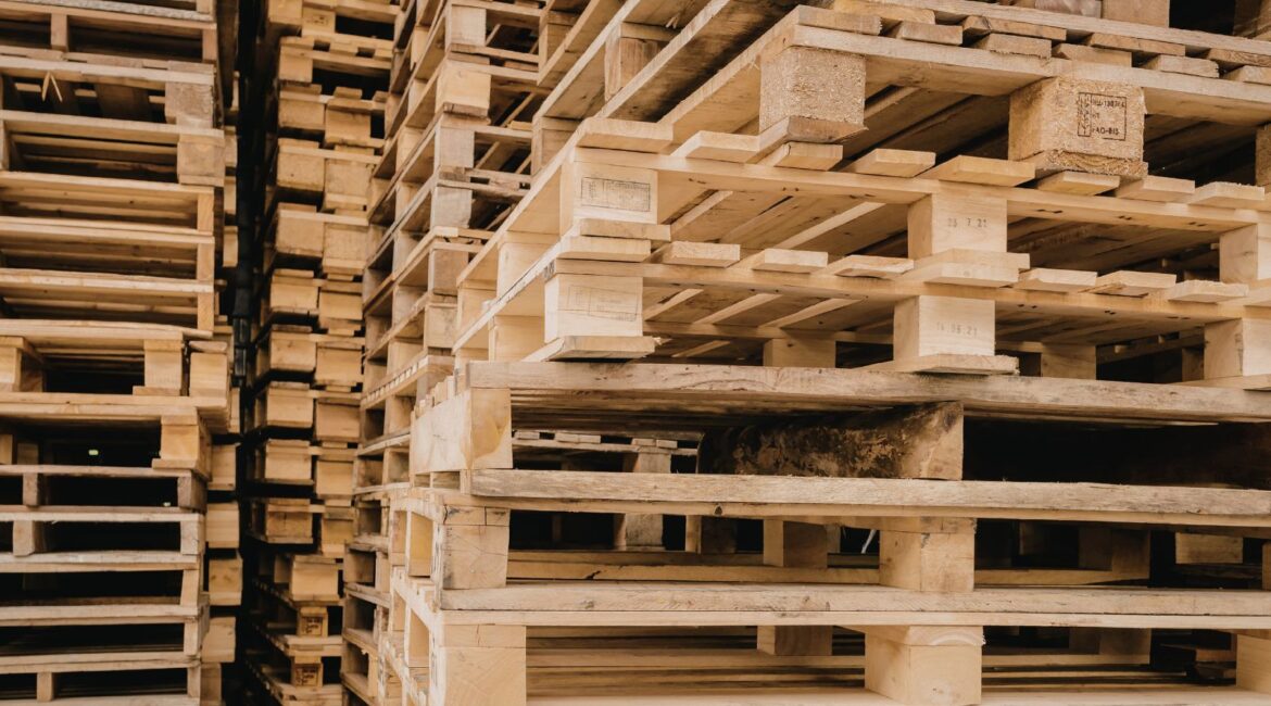 Hiab for Pallet Delivery in Sydney: Safe Loading & Unloading