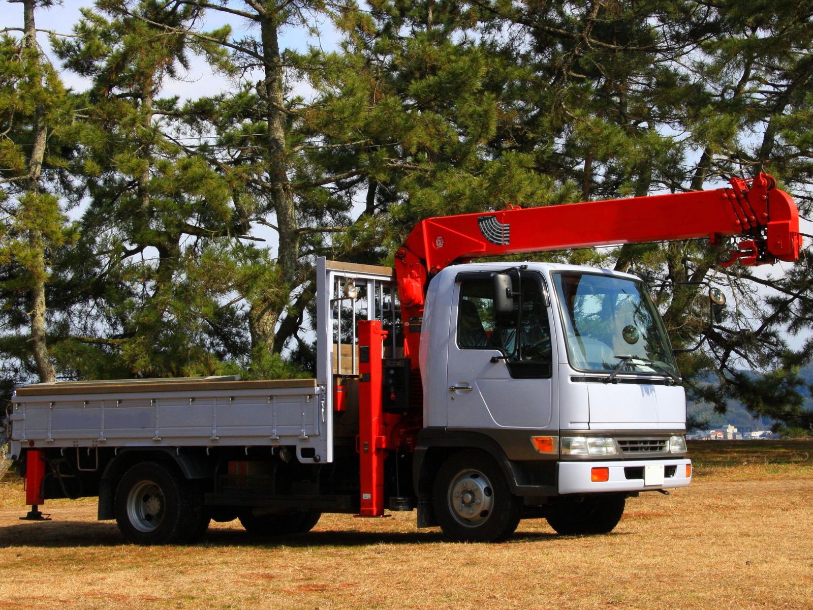 Isuzu Crane Truck Hire Today