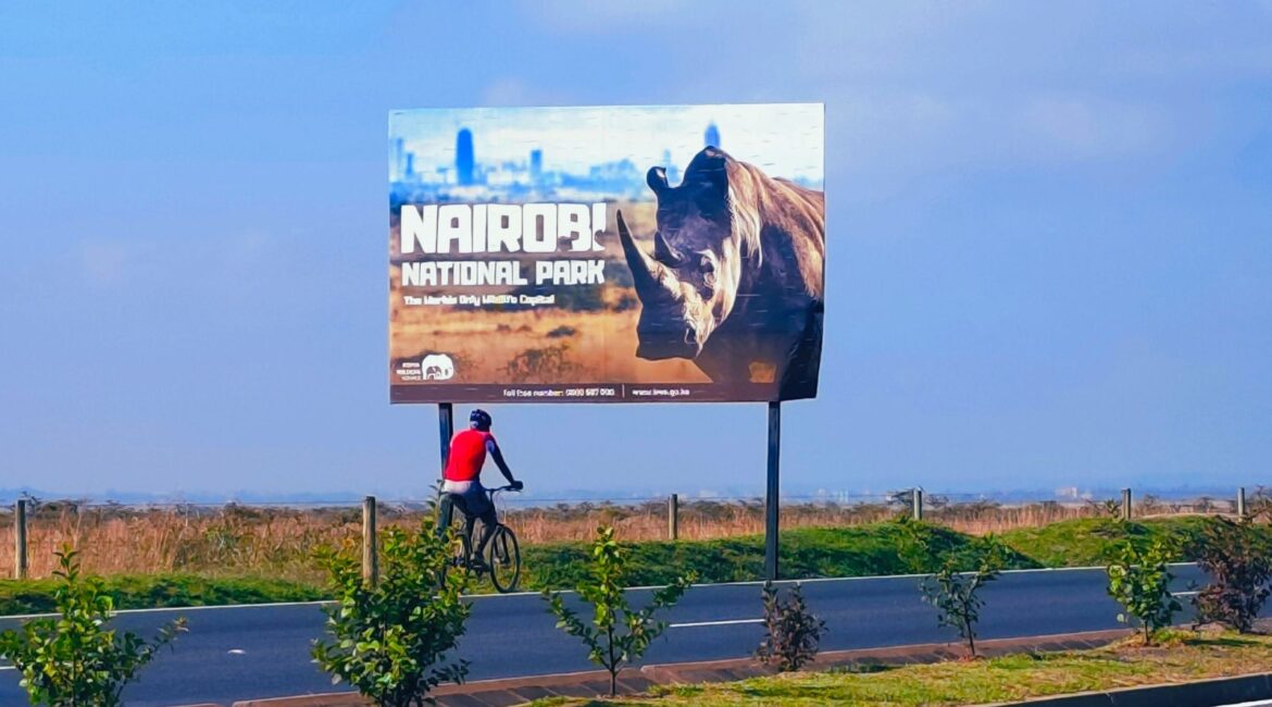 Signage & Billboard Lifting Services Available in NSW