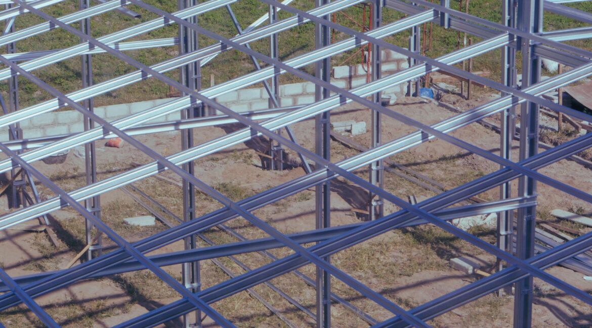 Lift Steel Beams Safely in Tight Access Sites
