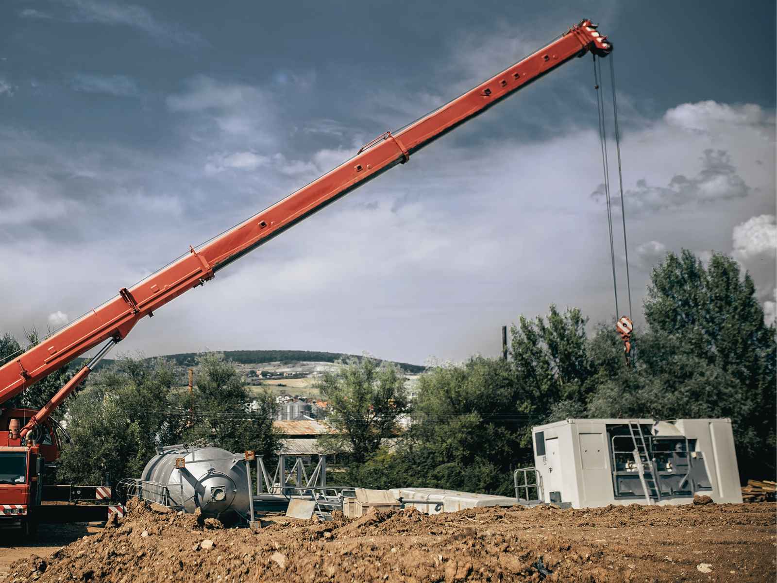 Switchboard & Generator Lifting: Precision Placement for Electrical Infrastructure